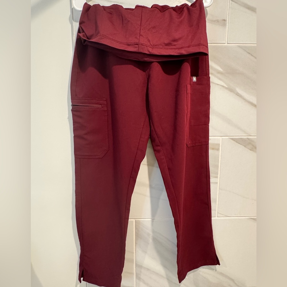 FIGS Yola Maternity Scrub Pants: Burgundy Petite